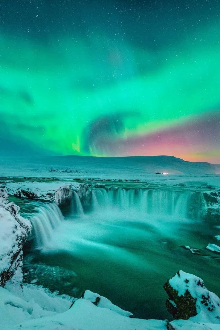 SuperScenery's tweet photo. Iceland 🇮🇸 https://t.co/1OaWX5qdoW