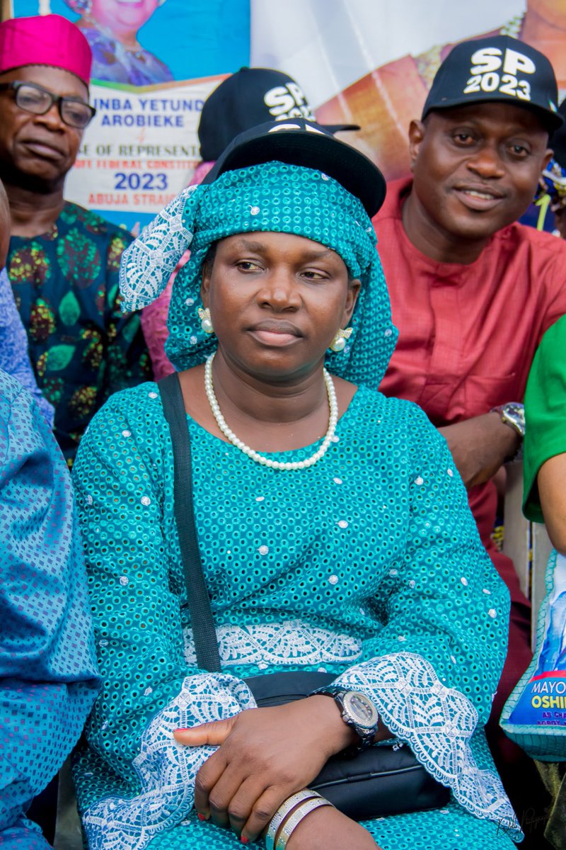HonOloweolasupo's tweet image. A big appreciation to our wonderful women of Agboyi Ketu, thanks for your support. Thanks for supporting this movement #SP2023 #Vision2023 #NewVision #APC 
Together we shall achieve greatness.