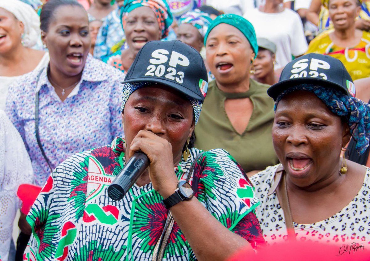 HonOloweolasupo's tweet image. A big appreciation to our wonderful women of Agboyi Ketu, thanks for your support. Thanks for supporting this movement #SP2023 #Vision2023 #NewVision #APC 
Together we shall achieve greatness.