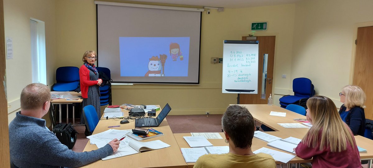 VHStanwick's tweet photo. Our committee room offers an electronic screen and WiFi on request.   Underfloor heating, carpeted, comfortable conference seating. https://t.co/koe8SnFwQV