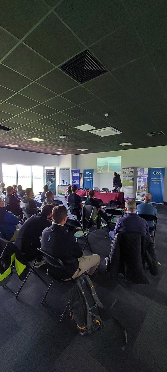 At the GAA National Games Development Centre today as part of the TurfCare Roadshow. Pictured is Barry Doherty <a href="/cbiostimulants/">C-Bio</a> giving attendees an excellent insight to the benefits of cold pressed seaweed for sports turf surfaces 
turfcare.eu #TurfCare3PA #seaweed