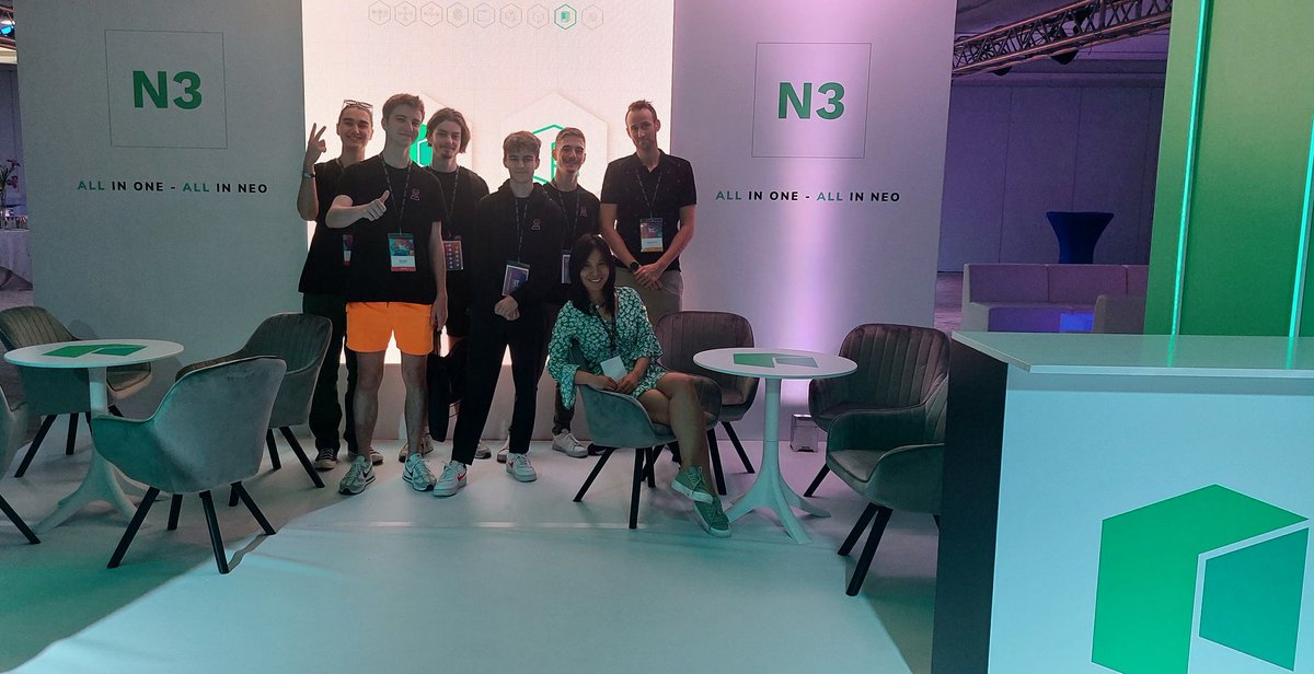 Lili_Zurich's tweet photo. Excited to share about @Neo_Blockchain &amp; #N3 features as this group of young talent from a leading tech university are excited to hear at the #Neo booth @BlockDownConf. Met so many inspiring people, very young and very into #technology beyond the hype! Promising time ahead 🚀 https://t.co/Y2mdpuzxIX