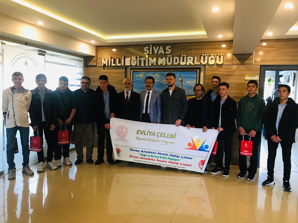Proje ekibimiz Sivas Milli Eğitim Müdürlüğünü ziyaret etmiştir. Misafirperverlikleri için Sivas Milli Eğitim Müdürü Sayın Ergüven Aslan ve ekibine teşekkür ediyoruz.
<a href="/yilmaznazif/">Nazif Yılmaz</a>
<a href="/meb_dinogretimi/">MEB Din Öğretimi Genel Müdürlüğü</a>
<a href="/mehmetnezirg/">mehmet nezir gül</a>
<a href="/ugur_tecir/">Uğur Tecir</a>
<a href="/AslanErguven/">Ergüven Aslan</a> 
<a href="/sivasmem/">Sivas Millî Eğitim Müdürlüğü</a> 
<a href="/dogm_arge/">DÖGM ArGe ve Projeler</a>
#dogmevliyacelebi