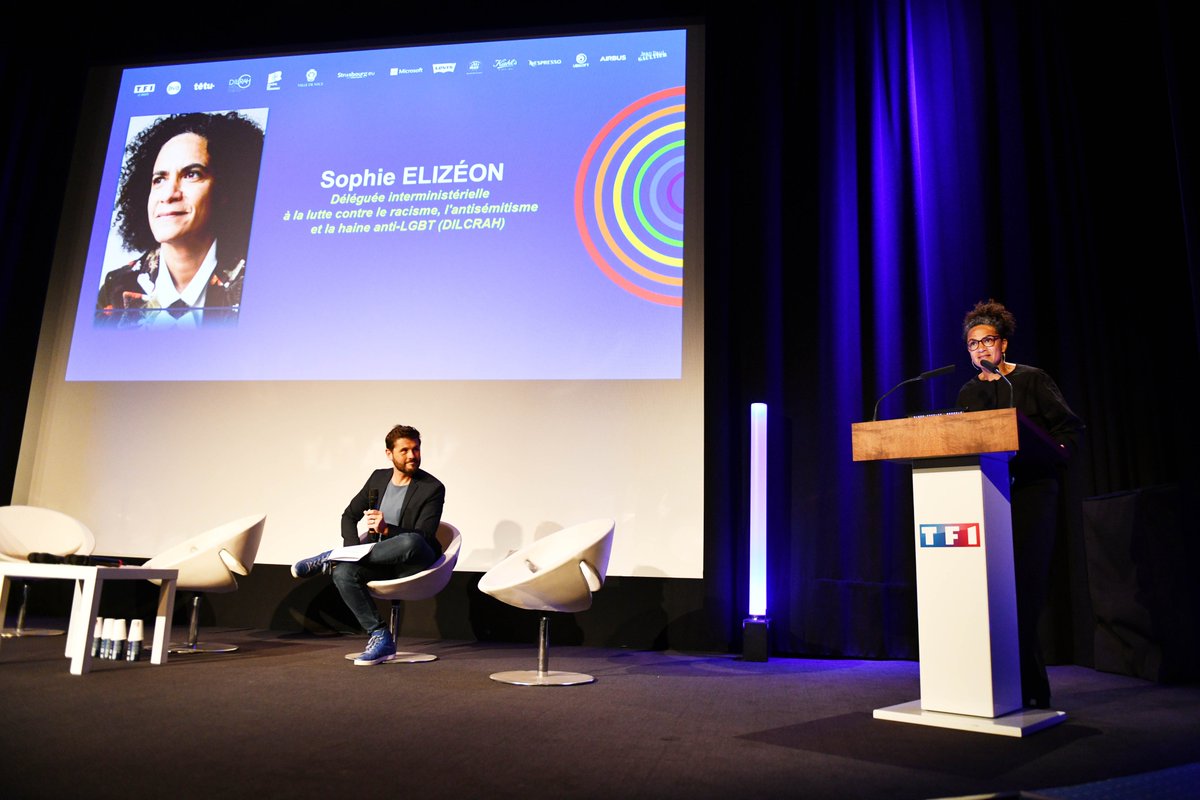 #Merci 💙 ! | Le lancement du #ForumJeunesLGBT 🌈 a permis de rassembler près de 300 personnes à Paris en faveur des jeunes #LGBT+ en situation de rejet familial. Merci à <a href="/1ElisaMoreno/">Élisabeth Moreno</a>, <a href="/CBeaune/">Clément Beaune</a> et @SophieElizeon qui nous ont fait l’honneur de leur présence.