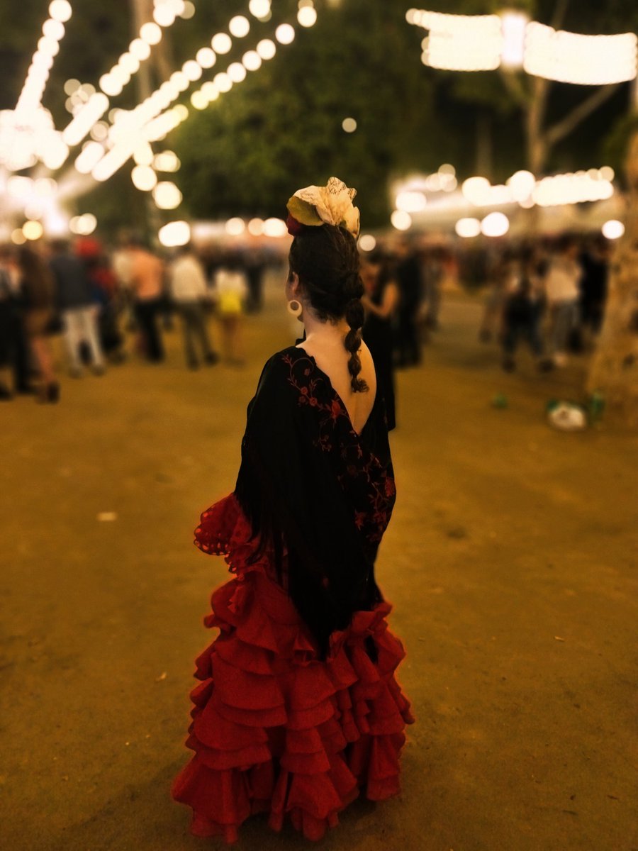 cthsdrive's tweet photo. the last month i had the april fair of my city and i was a little bit inactive, so i'll leave here the amazing pics i took during this month ✨ https://t.co/f8TZxRF8K6