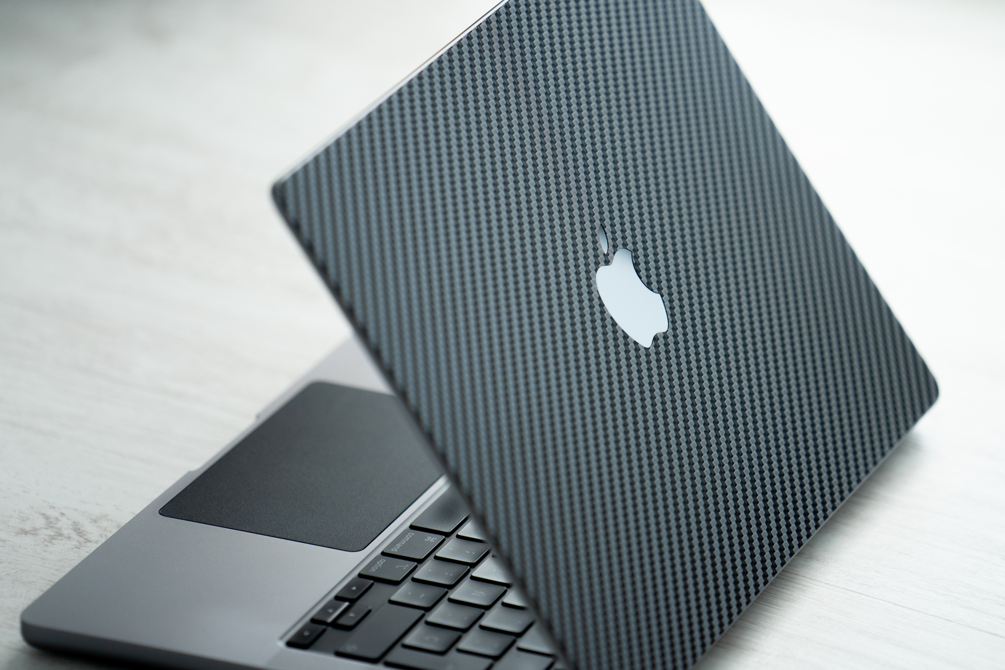 Macbook carbon fiber skin online