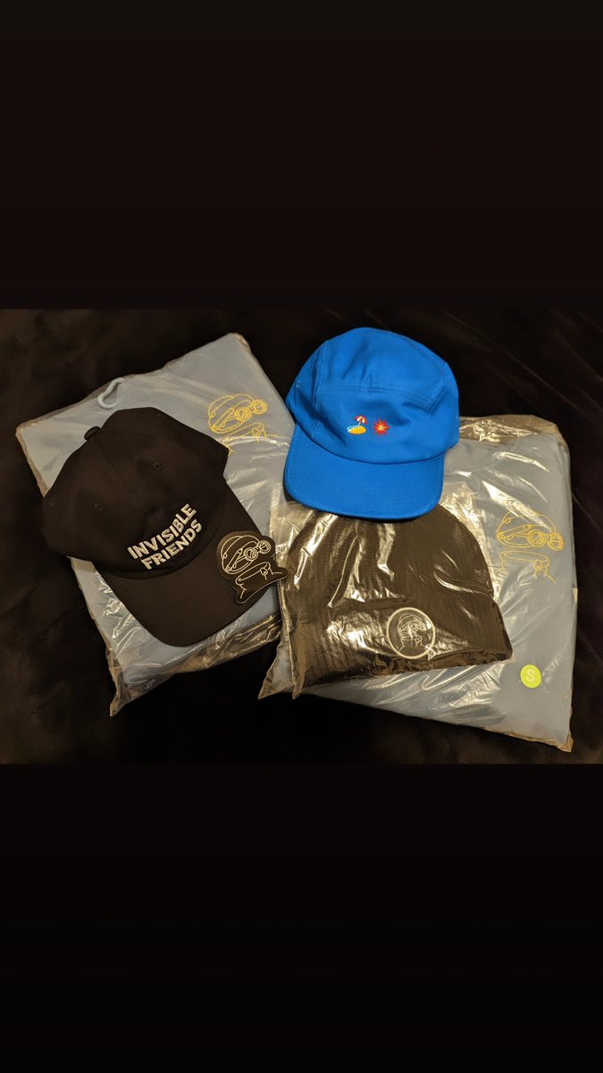 0xNawkzst's tweet image. Omg these arrived in the mail today!!! 
🤓I can finally be part of the @InvsbleFriends hoodie/@BlueCapCo/ beanies gang here in Aus 🧢

#invisiblefriends #bluecap