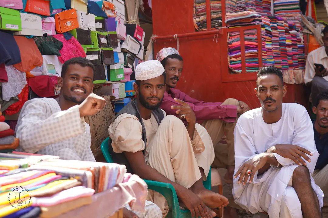Italtoursudan's tweet photo. Omdurman market is always a vibrant place where to be in Khartoum. 

#itcsudan
#italtoursudan #travelwithitcsudan #sudan #visitsudan #wanderlust #desertlover #sudaneseheritage #sudanese #omdurman #goodvibes https://t.co/Nv0MGeb6vS