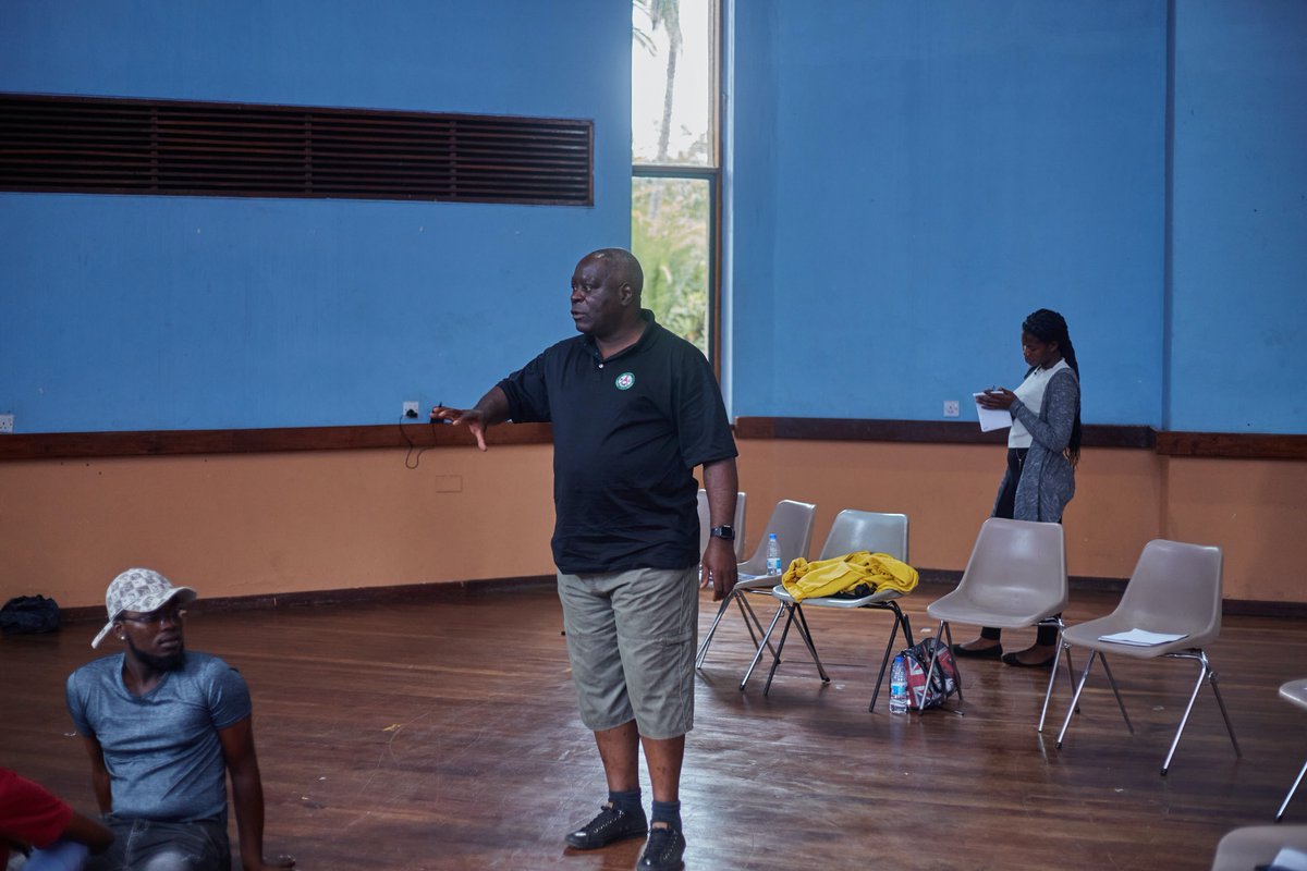 sula_malawi's tweet photo. One of the sessions in acting during #Sulatraining last week. Prof. M. Magalasi sharing the acting skills with #Sulaartists. #SoundConnectFunds #SulaMw #Sula #Sulatraining #UnimaFPA https://t.co/unmqlALdUA