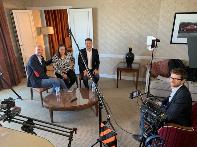 wxcompany's tweet image. David Lanter, Directeur Wx, était sur le plateau TV des #FMDays de Deauville organisés par @Rpk_Workplace en compagnie de Eelco Ruiter de Space Design by @SodexoGroup et de Nabila Hamralaine de @belcorporate.
#digitalworkplace #futureofwork