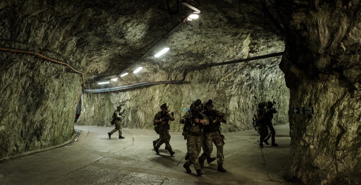 5_fusiliers's tweet photo. We can operate in every environment, anywhere at any time, including subterranean. We train and prepare constantly. #Bunker #Subterraneean https://t.co/ZL2WYWVoNN