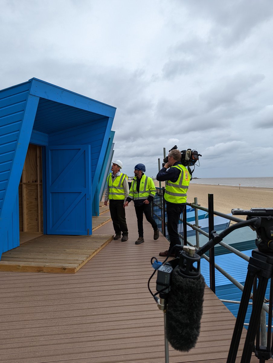 ThinkLowestoft's tweet photo. The Eastern Edge Development on Lowestoft Seafront is really beginning to take shape and even despite the clouds... Looks AMAZING! 🤩
#ThinkLowestoft #TheLeadingLight https://t.co/h2ZDA4IiRj