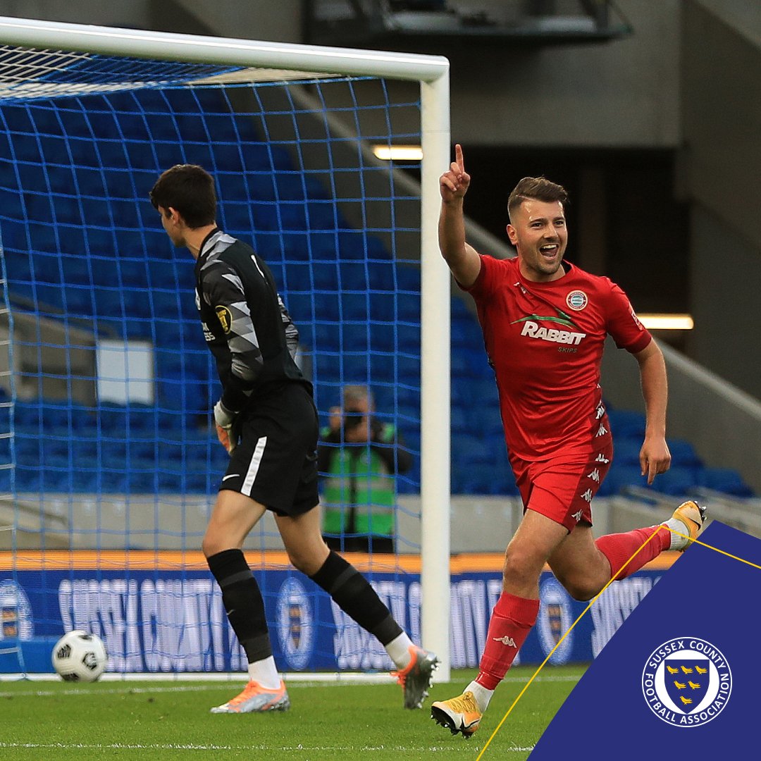 SussexCountyFA's tweet photo. 🔥 Six-goal thriller 
👏 Over 3,000 in attendance

The Sussex Senior Cup Final returned in style last night with @OfficialBHAFC emerging victorious despite a late fight-back from @WorthingFC!

Match Report &amp; Highlights ⬇️