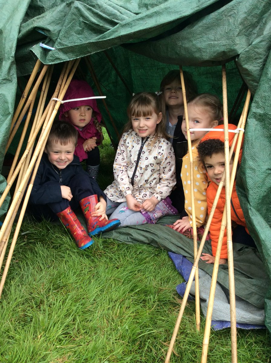 ASA_FS1's tweet photo. A fantastic morning den building! #ASAOutdoorLearning https://t.co/C2RIph45RC