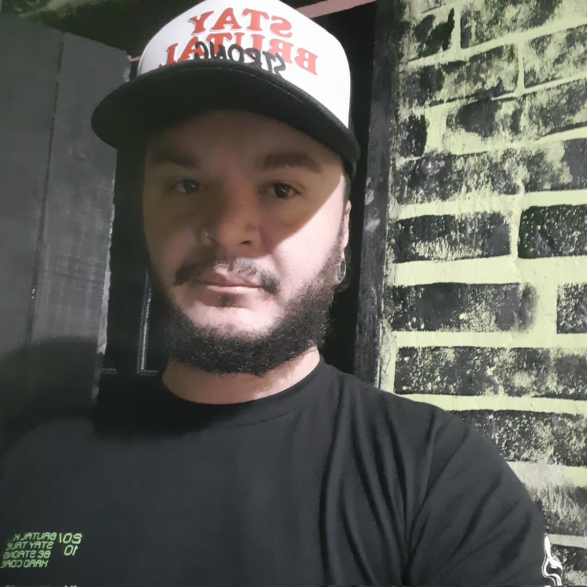 DIHMARKOFICIAL's tweet photo. #NewProfilePic https://t.co/aLljQaTsvz
