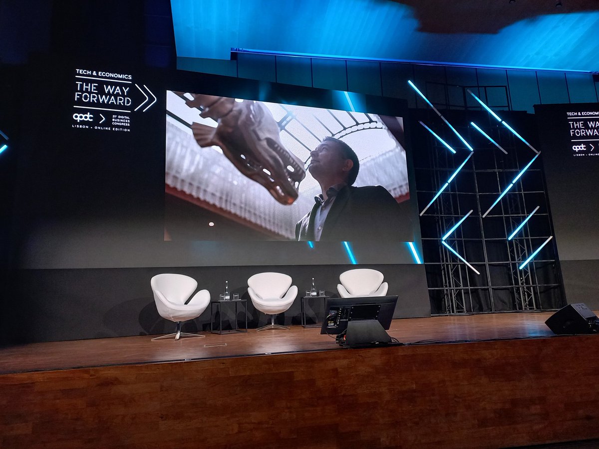 cdominguesoares's tweet photo. A participar no 31° Digital Business Congress da APDC
Apresentação Pedro Faustino
- WHY ECONOMICS NEEDS A MORAL DIMENSION
#AxiansPortugal
#APDC
#TransformaçãoDigital https://t.co/form4gQG7Q