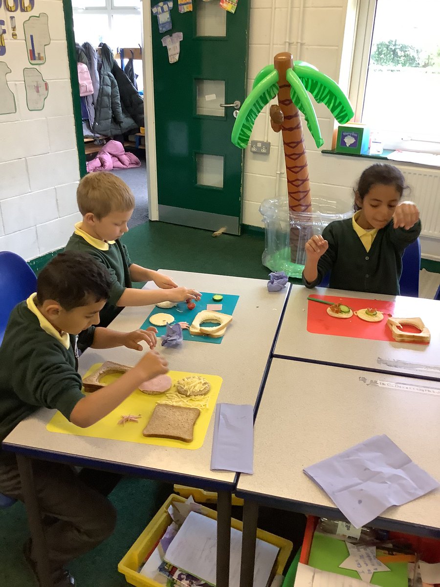 StCuthbertsPrm's tweet photo. We have been following our designs to make animal themed healthy sandwiches this morning, @Baxter10Jonny #foodtechnology #healthyeating #stdavidsclass https://t.co/VjpeDxzY5O