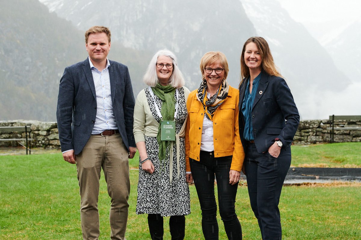 EUROPARC's tweet photo. The @NorskeParker network is now 10 years old and is an effective advocacy and learning platform that stretches across 40 municipalities and has more than 200 local partners. 

A big thank you for the invite and the chance to exchange experiences💚 https://t.co/16rkBrDLNY