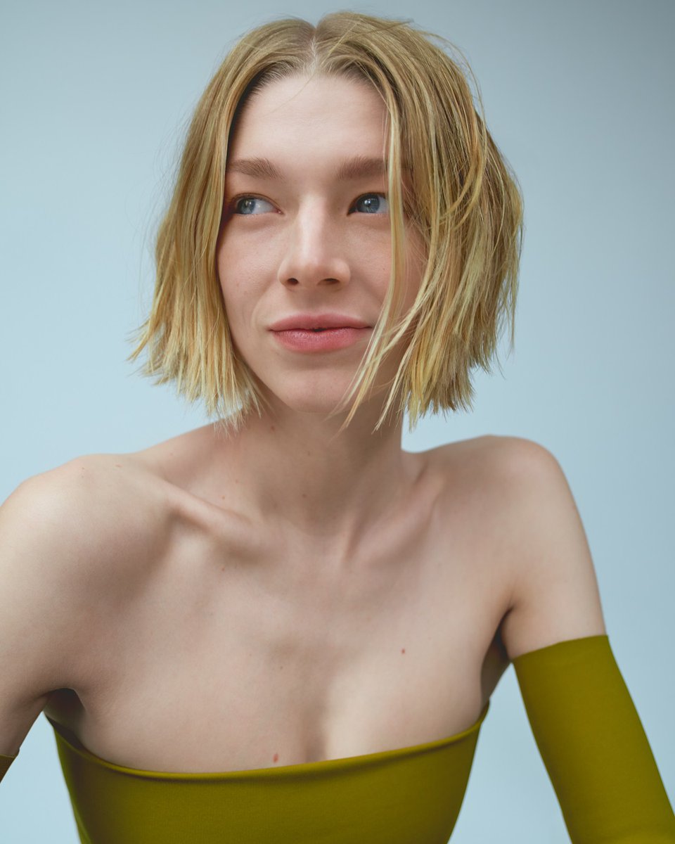 Syncro Skin Self-Refreshing Tint es una hidratante con color que se autorregula para proporcionar un acabado fresco y natural durante todo el día. bit.ly/3LkgJcj