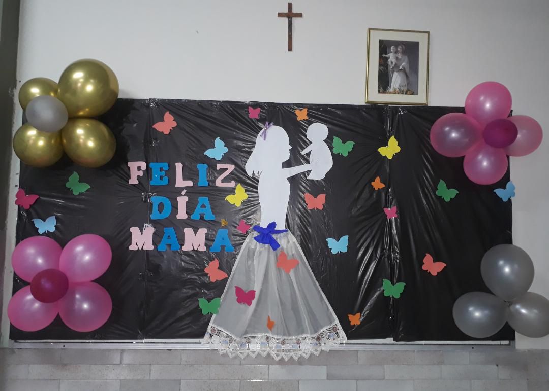 CLCMaracay's tweet photo. Celebración del día de Las Madres https://t.co/ku8wIPdMUy