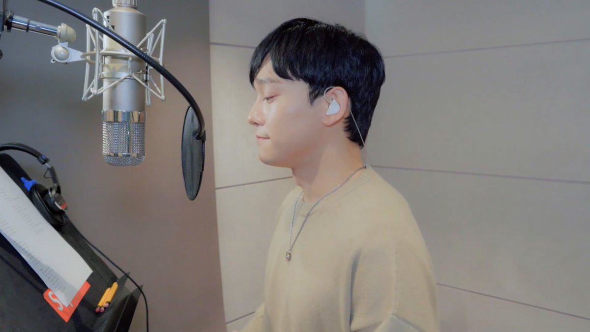 oshcuddles's tweet photo. JONGDAE NEW VIDEO ON HIS YT CHANNEL!!!!!! CHEN YT IS BACK 😭😭 https://t.co/GbeAXIv8VX