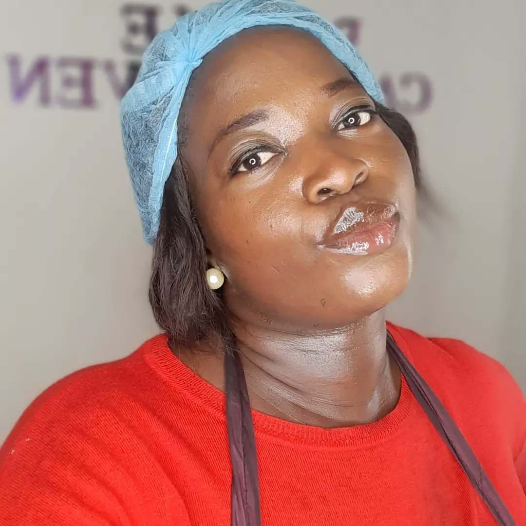 ChinakweKosiso1's tweet photo. Woman crush Wednesday!!!
.
I am the girl that bakes
Beautiful face of Deluxe🥰🥰🥰
I admire my ability to create lovely cakes
#cakevendorsinanambra 
#anambrabaker 
#onitshabaker 
#internationalbaker
#worldclassbaker
#deluxecakesnevents
#bestcakesinanambra
#weddingvendor
#reels https://t.co/IgKZTmZGd1