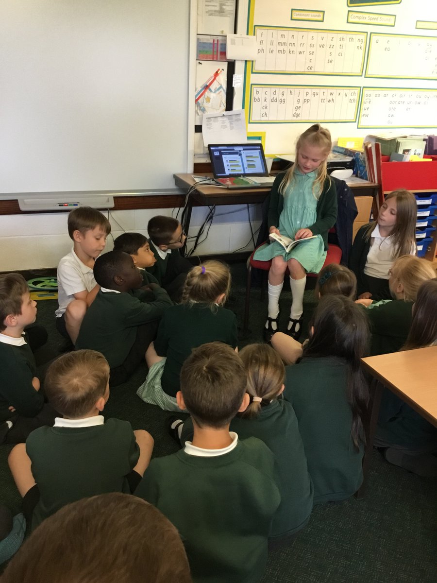 DaneRoydY2's tweet photo. We love it when children bring books in to recommend and share with the class. Here they are enjoying The Twits. @DaneRoydY2 @DaneRoydSchool https://t.co/CacL6u5ObG