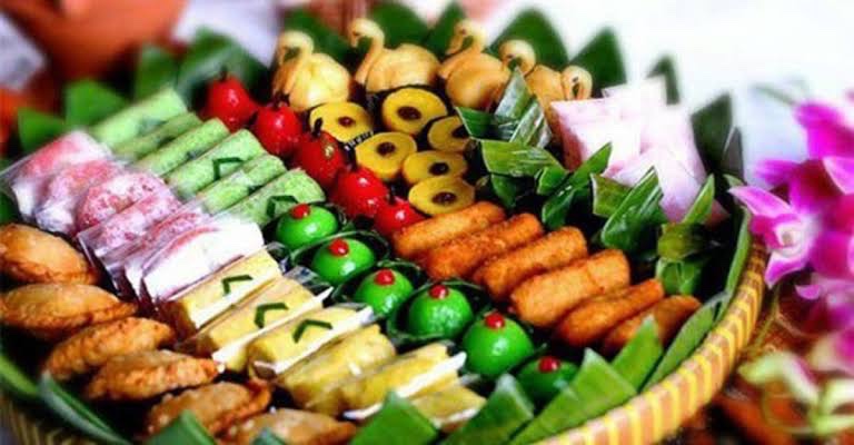 GamaAnumerta's tweet photo. ㅤ

Snack:
- Jajanan Pasar
- Macaroni Schotel
- Mini Kebab
- Zuppa Soup

⠀ https://t.co/wOnpFcvrgG