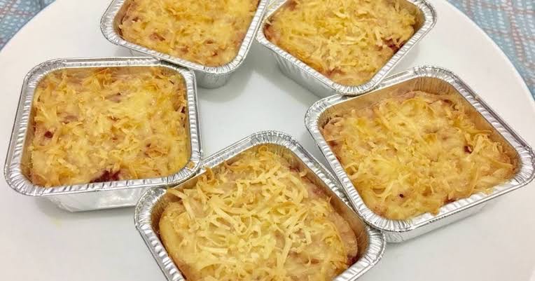 GamaAnumerta's tweet photo. ㅤ

Snack:
- Jajanan Pasar
- Macaroni Schotel
- Mini Kebab
- Zuppa Soup

⠀ https://t.co/wOnpFcvrgG