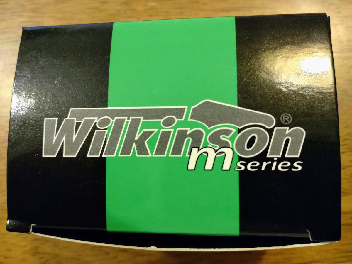 hiroshit666's tweet photo. 本日Amazonより到着の1品🎵🎵
vintageって言葉に惹かれて前から気になってたwilkinson pickup‼️
コスパ良かったら良いんやけど😅
#wilkinson
#wilkinsonpickups https://t.co/1C5g9U5MQD