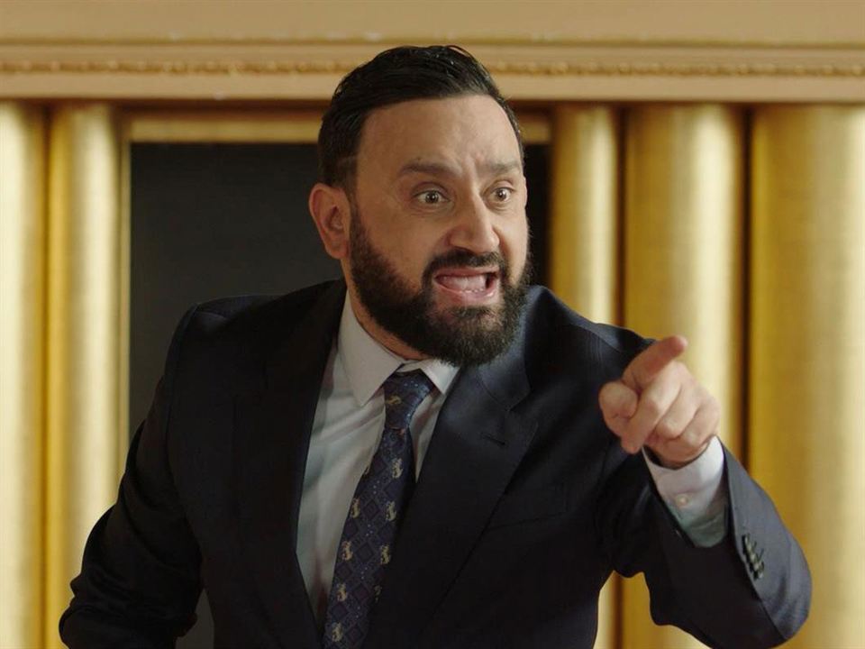 NMalaboeuf's tweet photo. 🎬 @Cyrilhanouna prépare un long-métrage actuellement en écriture intitulé #JeDétesteCyrilHanouna qui mettra en scène des réactions de haine contre lui (LaLettreDeLAudiovisuel) https://t.co/fjEt214boI