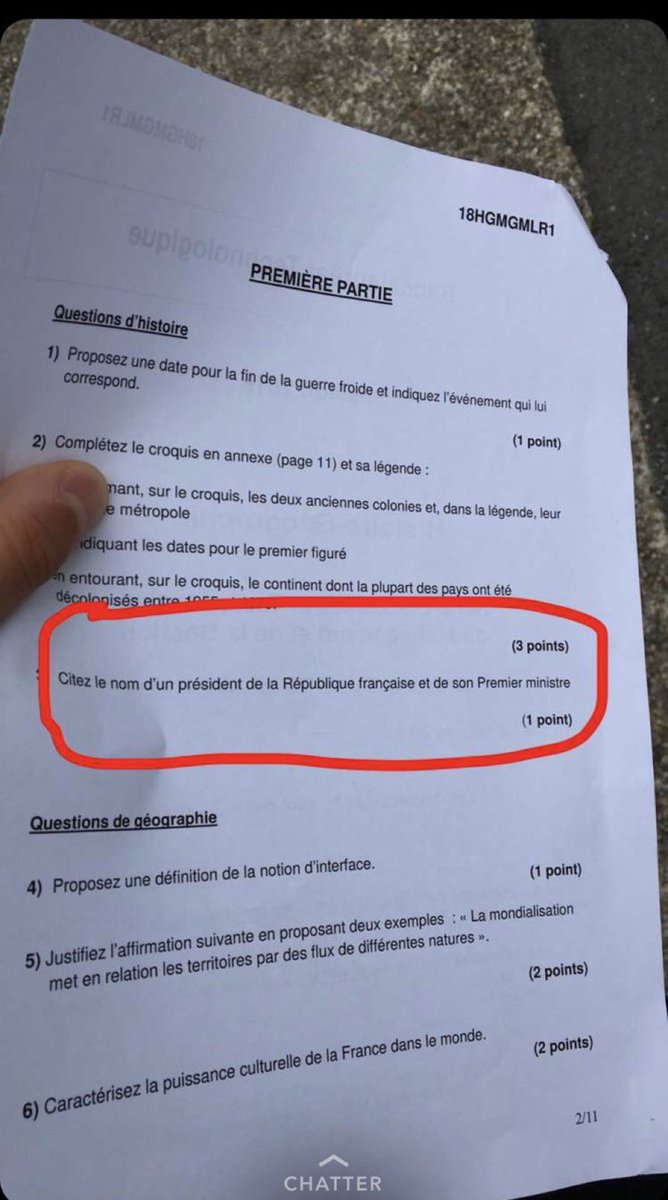missaw66's tweet photo. Jai même pas pu répondre alors que cetais melenchon j’ai rien révisé ptn je l’aurais pas c sur #bac2022 #bac #lebac #baccalaureat #BACSTMG #bachelot https://t.co/P9GevA3CZT