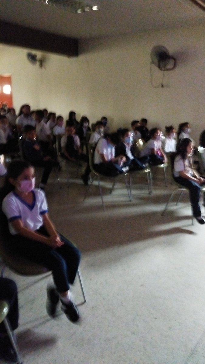 CLCMaracay's tweet photo. Actividad especial con el cubo Rubik con los estudiantes de primaria https://t.co/1po0ZvlTbv