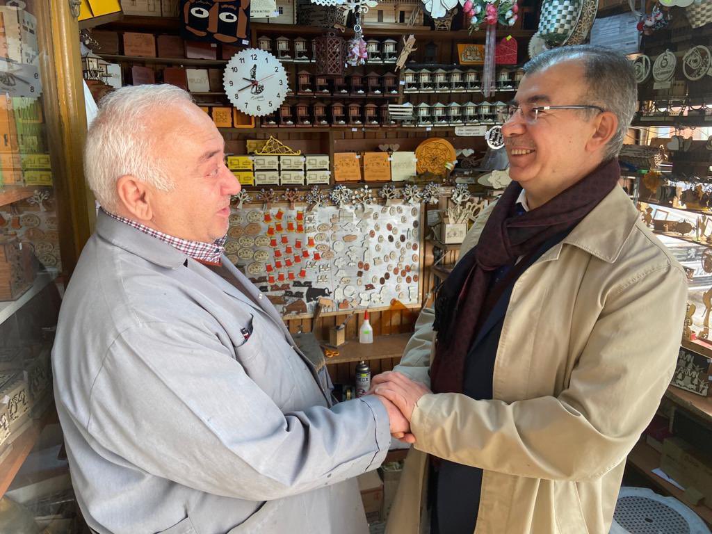Valimiz Yılmaz DORUK, merkez çarşı esnafını ziyaret ederek bir süre sohbet etti.