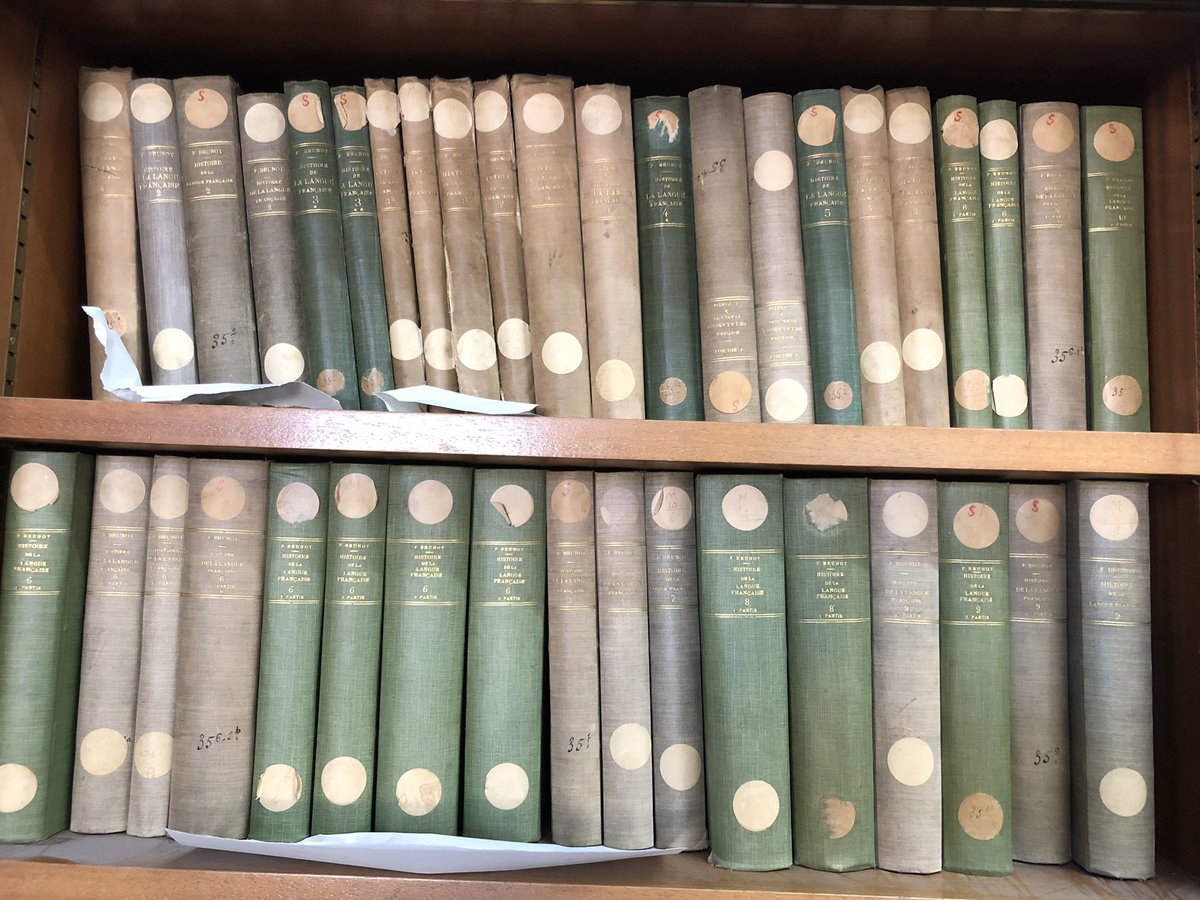 EMRollinat's tweet photo. Fini (ou quasi). Toute la bibliothèque de l’#EPPFE, École de Préparation des Professeurs de Français à l’Etranger créée en 1920 à la #Sorbonne, est référencée!
Plus de 1500 références, 3000 ouvrages, beaucoup de poussière dans les placards salles M et V! @bibliothequeBSN @DILTEC https://t.co/NkBANiXOxu
