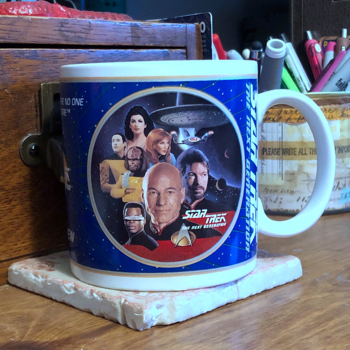 debjeans's tweet photo. Engage! #mugshots #CoffeeTime #mugobsession #goodmorning #StarTrekTNG https://t.co/P9u78xS6PR