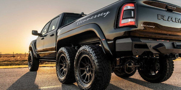 InfoAutoAr's tweet photo. Esta Ram 1500 TRX 6x6 es bestial. Mirá👉https://t.co/T0j6knVNYQ
Hennessey Performance presentó un adelanto de la Mammoth 1000 TRX 6x6, tiene 1.026 CV, solo se van a fabricar 12 ejemplares ¡Una pena!
#infoauto #ram #ram100 #hennessy https://t.co/d9Gh1Bnbj2