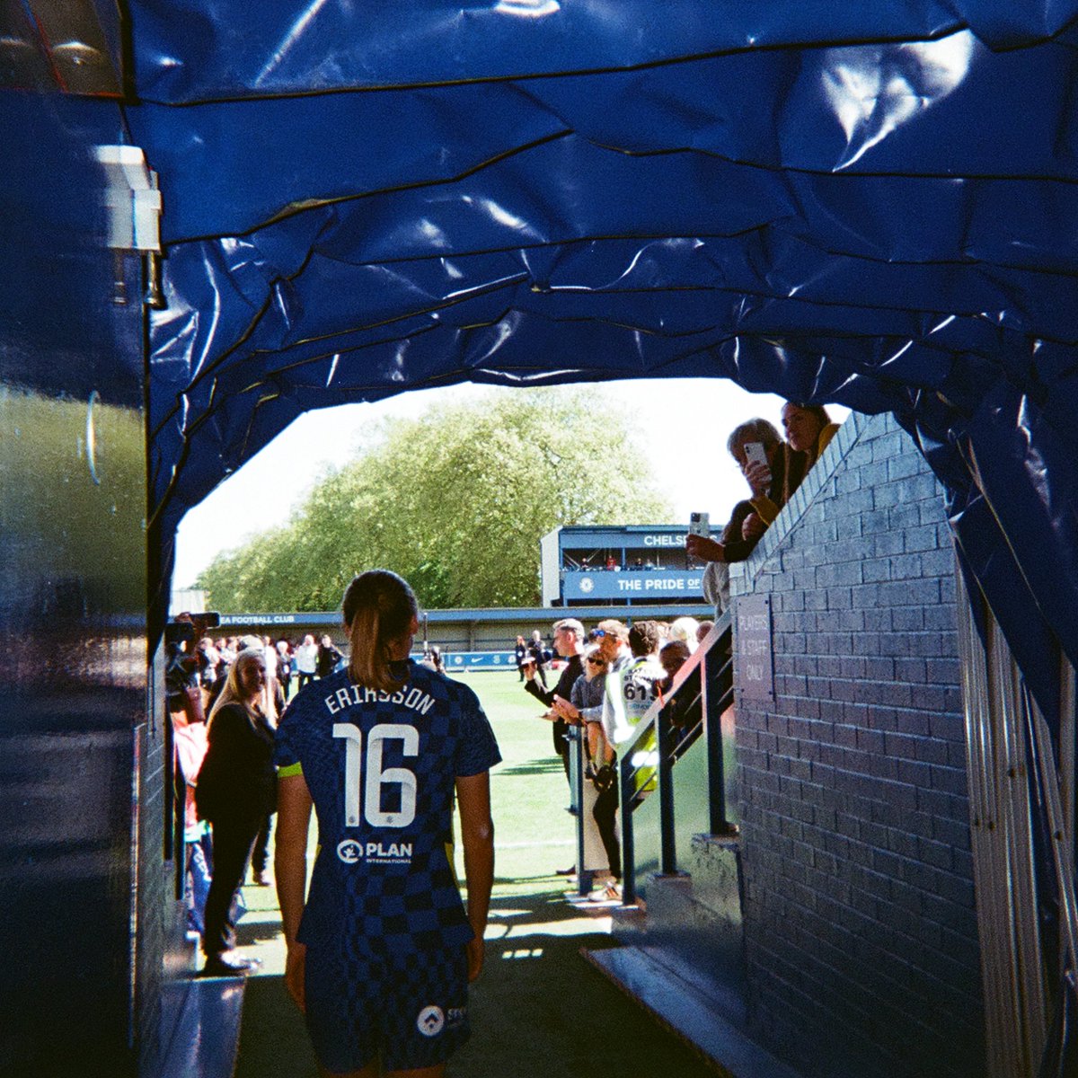 ChelseaFCW's tweet photo. Alternative angles. 🎞 https://t.co/6XA2FxqNI4