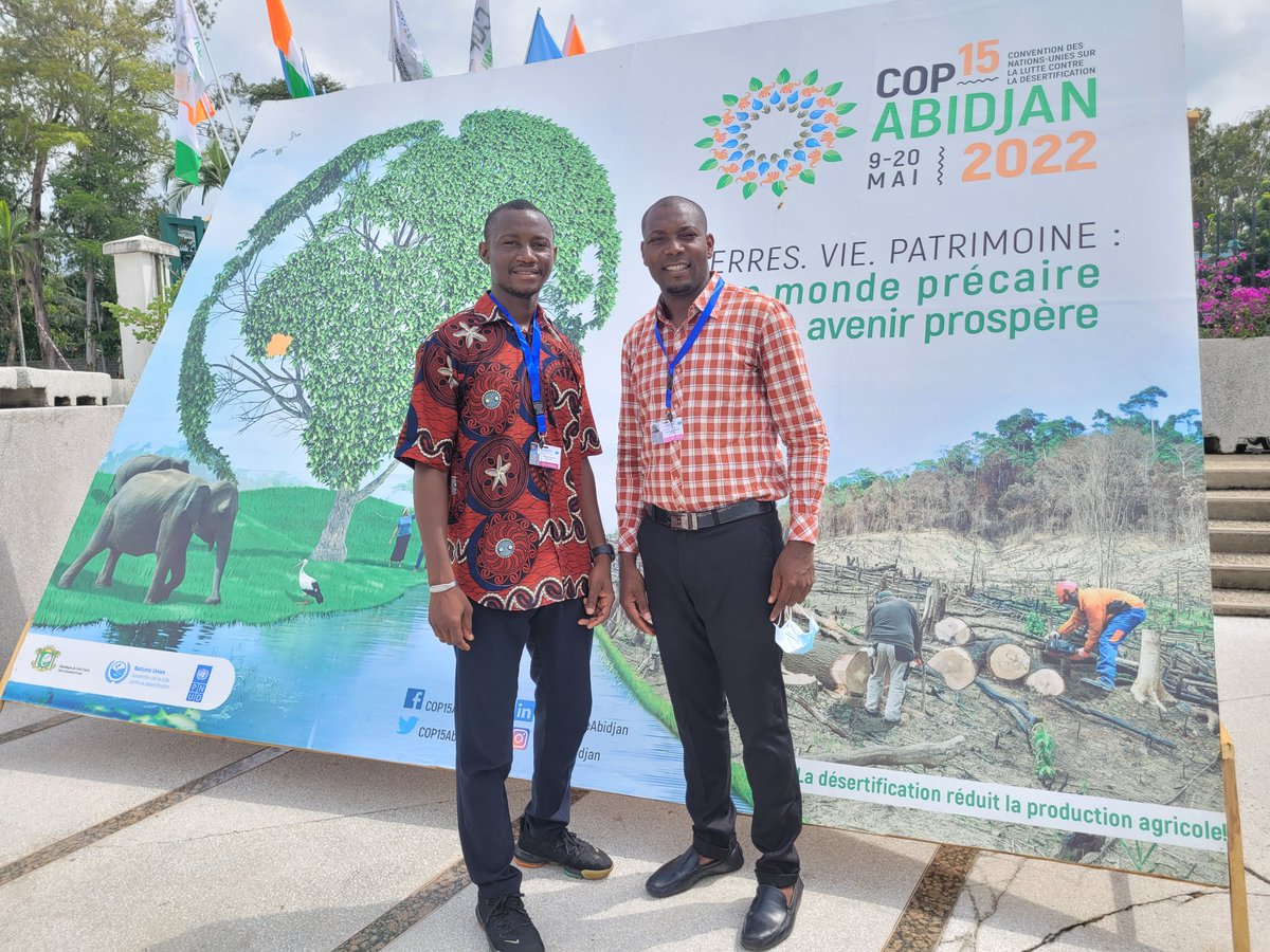 GlobalLF_FR's tweet photo. Rejoignez-nous pour le jour 3๏ธโฃ de la #UNCCDCOP15! Rencontrez @SundayGeofrey5, le coordinateur de la section de Yaoundรฉ du #GLF et @rachadsanoussi, l'un de nos ambassadeurs des mรฉdias sociaux. Restez cรขblรฉs !
#GLFAfrica #ThinkLandscape #rights4land #LandLifeLegacy https://t.co/Udny8pBaYR