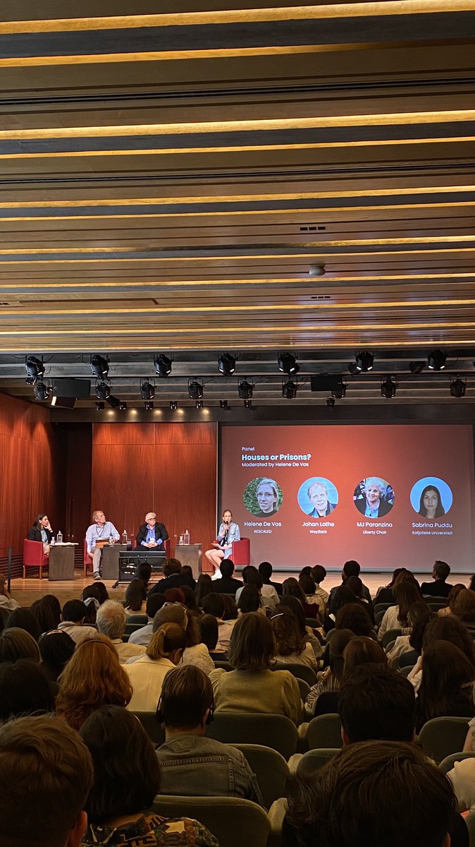 Rescaled_mov's tweet photo. Houses or Prisons?

Johan Lothe, MJ Paranzino &amp; Sabrina Puddu speak about the three principles of a detention house: small scale, differentiation and community-integration!

#RESCALED #pleasemindthegap https://t.co/ZBj3RxlCRI