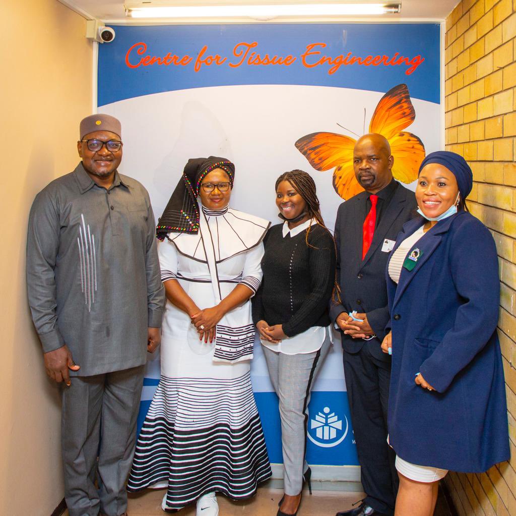 David_Makhura's tweet photo. Today we are spending the day undertaking tours at various Centres of Excellence at TUT with @ProfTinyiko as we continue to build partnerships with various universities. The visit follows a commitment I made during the launch of the Institute for the #FutureOfWork in October 2021 https://t.co/ENJHc4haGv