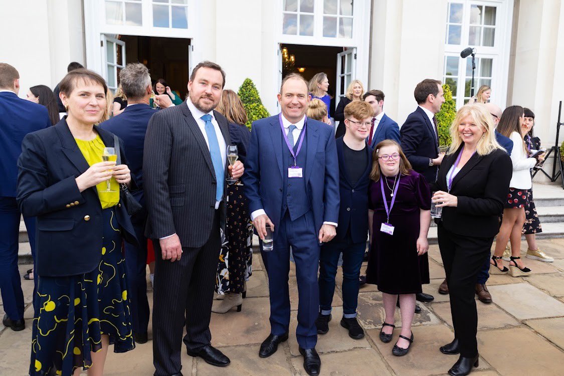 rachaelross21's tweet photo. Privileged to welcome great friends to #WinfieldHouse to celebrate the #DownSyndromeAct generously hosted by @USAmbUK with @LiamFox & the @NDSPolicyGroup #StrongerTogether 💚💜 @PortsmouthDSA @kenross2011 @DrACthePompeyGP @Andy66cb @helennelson21 @tommyjessop @KateAll93572449 https://t.co/OXYZtS0ibd