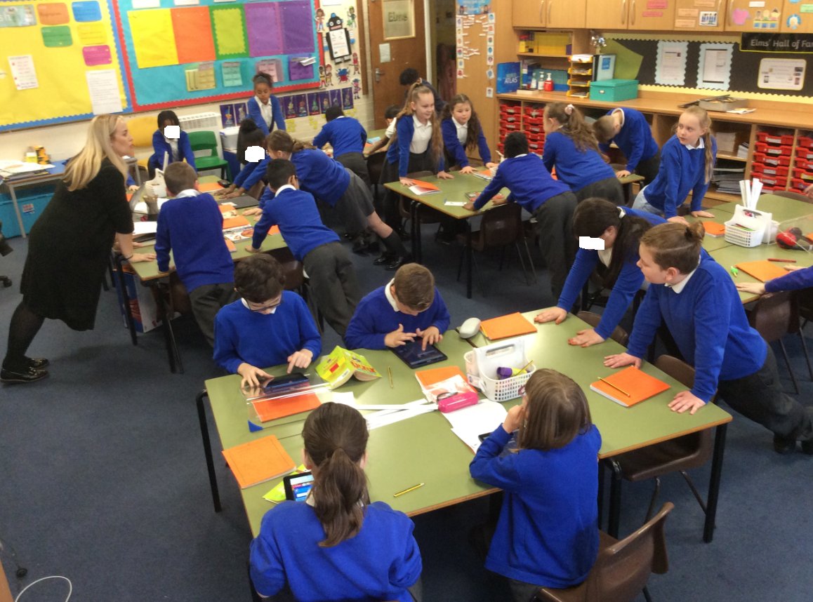 MrsSJones5's tweet photo. Thank you Mrs Bignall (@beckyhtla, our handwriting expert) who came to do a quick workshop today. She showed us correct handwriting posture (as shown by Kallum here) and some great handwriting exercises too (like The Magic Carpet as shown by Kiharno). #physicalhandwriting https://t.co/2hvILSzxHW