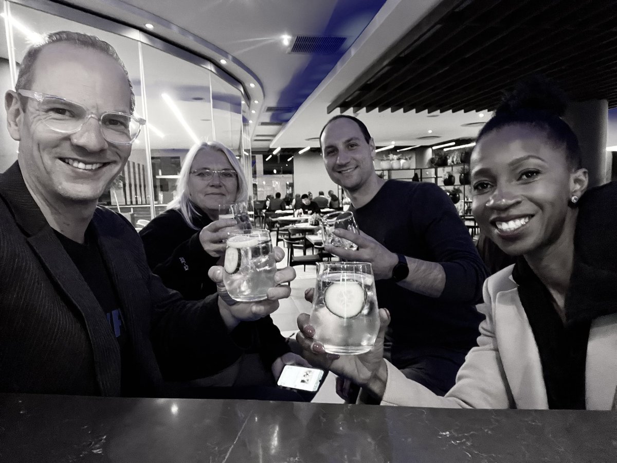 Knife Team final round of drinks in #Jozi last night after a successful Investor event to share learnings on VC Valuation Methodologies, <a href="/KNF_VC/">KNF Ventures</a> Portfolio update, Exit process and interesting fireside chat with <a href="/UlrichStark/">Ulrich Stark</a> on the <a href="/fm_systems/">FM:Systems</a> <> <a href="/WizzPass/">WizzPass</a> acquisition last year.