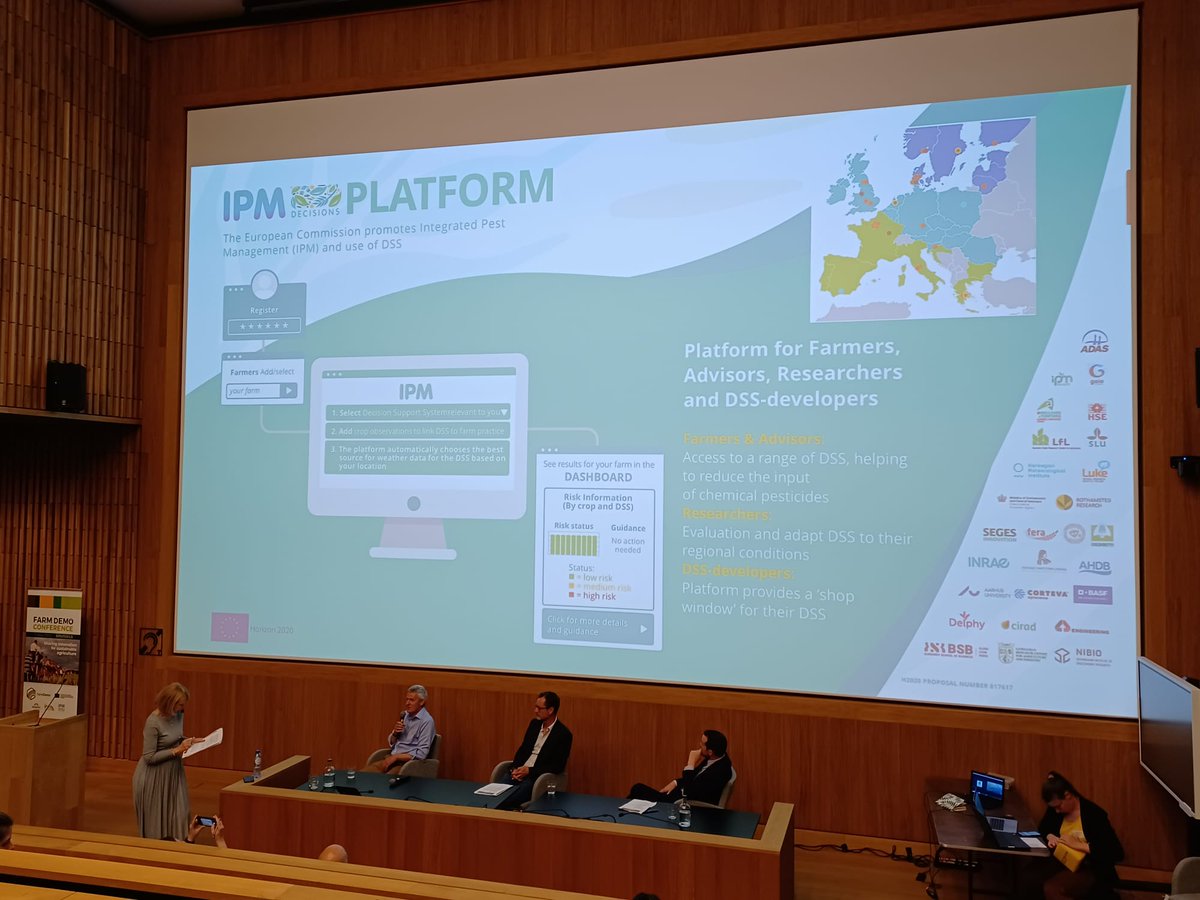 InstitutElevage's tweet image. 🔴 En direct | #FarmDemoConference2022
Sharing innovation for #sustainable agriculture 👍
Avec nos collègues 
✅ @neumeister_d qui anime le workshop sur les &quot; Virtual démonstration Events&quot;
✅ @JBDolle qui présente le projet Climate Farm Demo
#FarmDemo