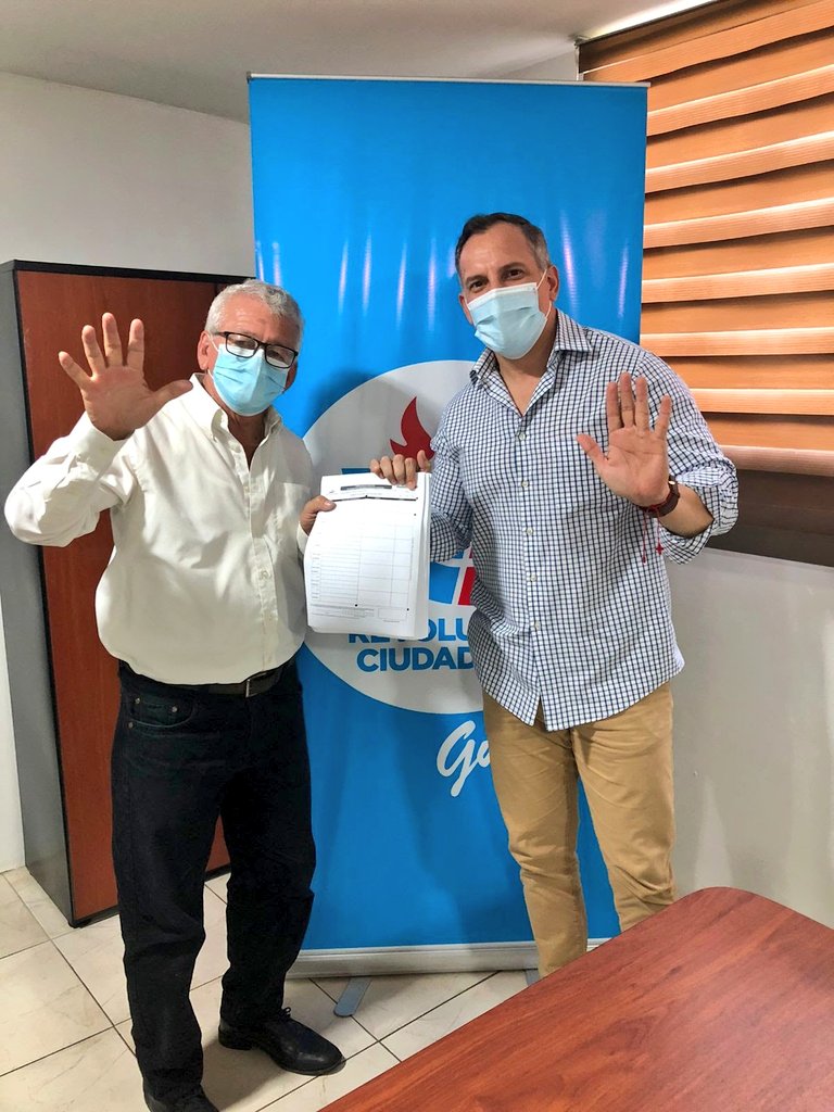 parischiquitoo's tweet photo. #YoYaMeAfiléALaRc5 #Distrito3Guayas @CarlosGSerranoB viva la #RevolucionCiudadana lista 5 la del pueblo @RC5Oficial @marcelaguinaga @MashiRafael https://t.co/kLY9Vqv8Zj