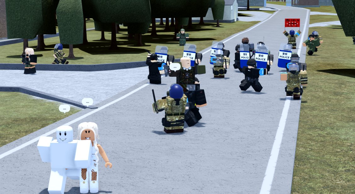 RBLX_RTP's tweet photo. Today evening, Royal Thai Police attended Joint Crowd Control training with @Taiwan_RX and British PARA at Lancart Province, Litaka. The civilian in the image is our personnel, no innocent civilian is illegally harmed. https://t.co/u5Yau1AoY1
