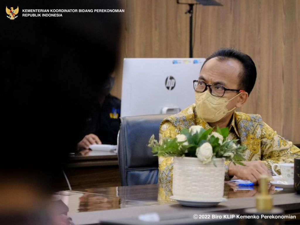PerekonomianRI's tweet photo. #BeritaEkon
Hai #SahabatEkon
Pemerintah terus mendorong Percepatan Pembangunan Ekonomi di kawasan Jawa Barat, Jawa Tengah, dan Jawa Timur dengan target penyelesaian proyek pada tahun 2024.
Yuk baca selengkapnya di
https://t.co/Crk3sjJXUe
#KPPIP
#UntukEkonomiIndonesia https://t.co/R8ew0x0jqK