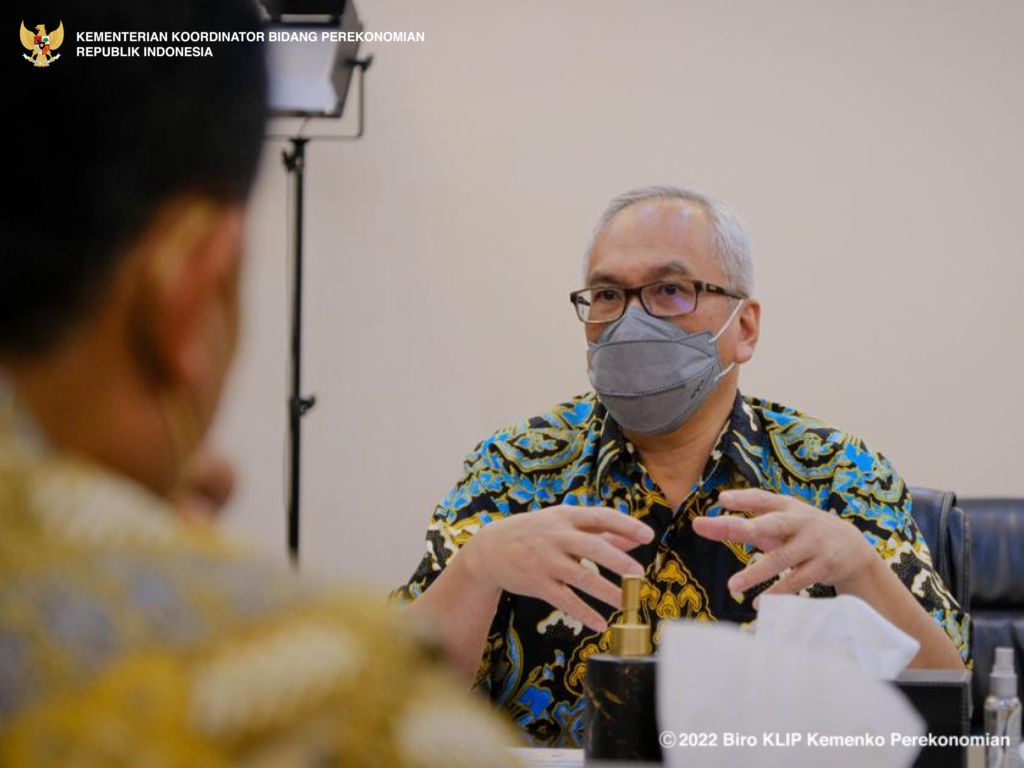 PerekonomianRI's tweet photo. BeritaEkon
Hai #SahabatEkon
Pemerintah terus mendorong Percepatan Pembangunan Ekonomi di kawasan Jawa Barat, Jawa Tengah, dan Jawa Timur dengan target penyelesaian proyek pada tahun 2024.
Yuk baca selengkapnya di
https://t.co/Crk3sk1yLM
#KPPIP
#UntukEkonomiIndonesia https://t.co/pim5ew2j7Z