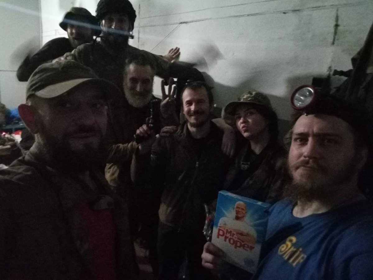 UkrMole's tweet photo. ‼️🏭New photographic record of defenders at the #Azovstal factory. People made of #steel at Azovstal
https://t.co/GG4OzwbWNz
#Ukraine️ #ArmUkraineNow #Mariupol
#AzovstalExtraction #SaveAzovstalDefenders #SaveMariupol #Mrproper https://t.co/mrZdlJwz6z